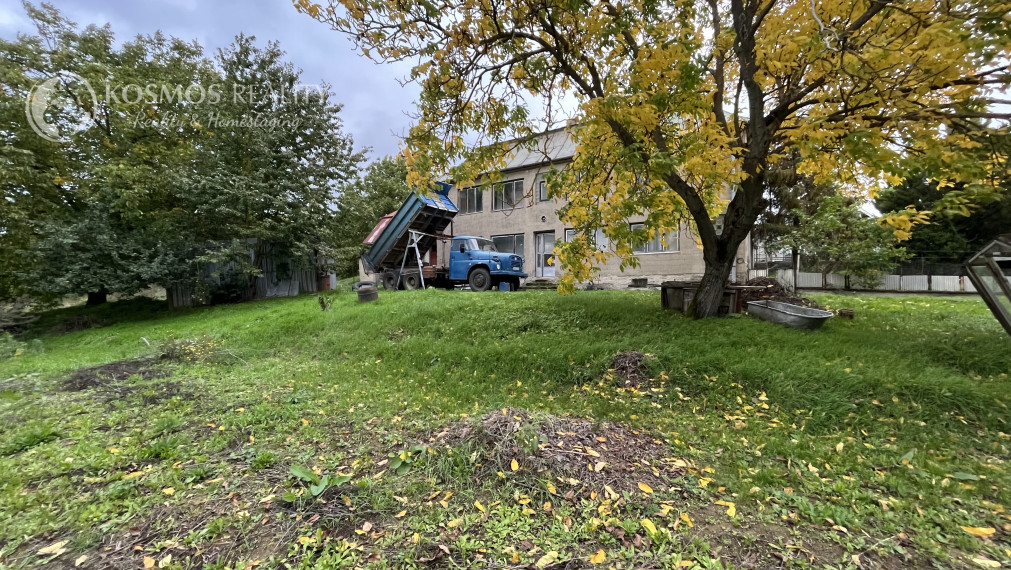 Veľký investičný pozemok 6500m2 v intraviláne obce 64eur za m2