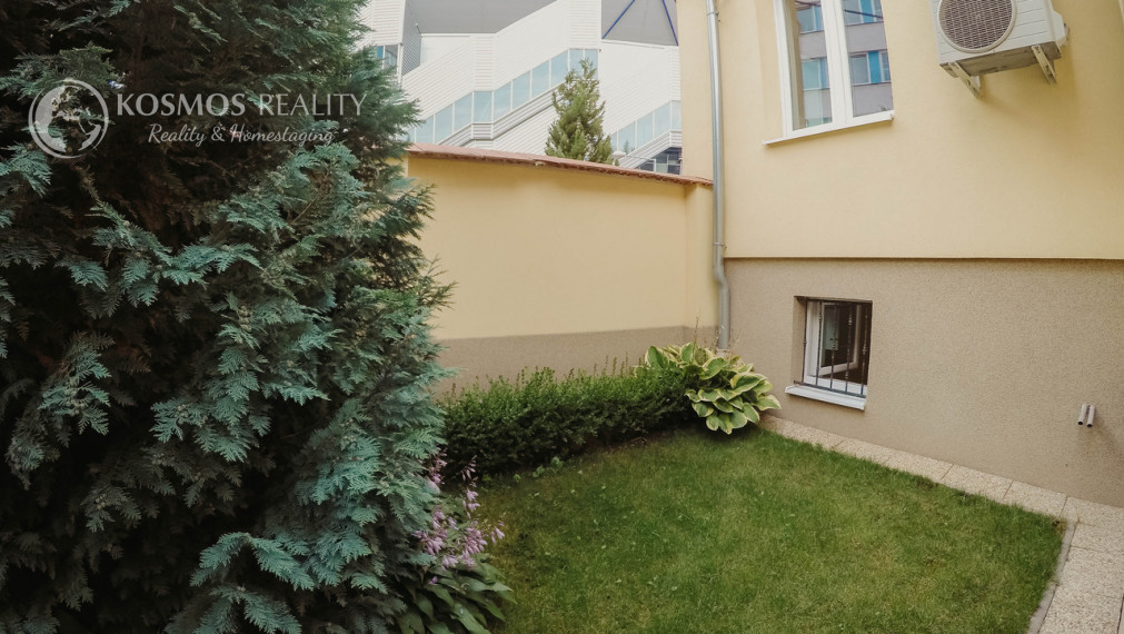 Predaj rekonštruovaného  RD s dvojgarážou v centre - Nerudova, Košice