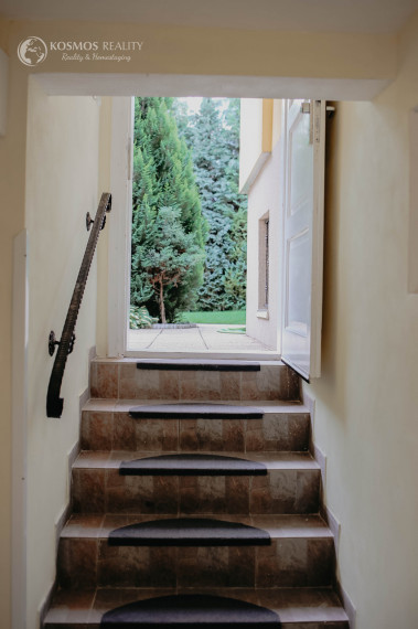 Predaj rekonštruovaného  RD s dvojgarážou v centre - Nerudova, Košice