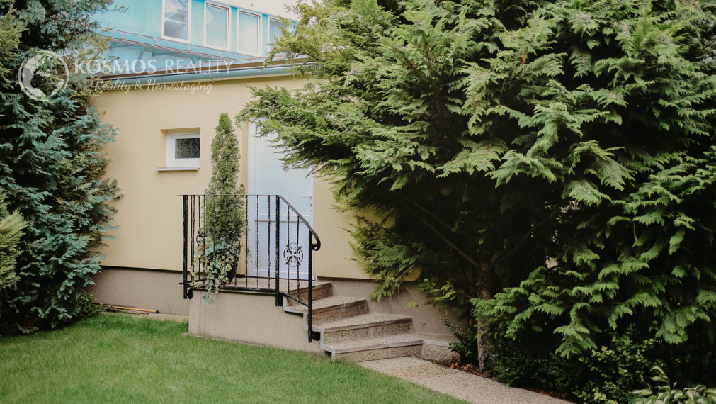 Predaj rekonštruovaného  RD s dvojgarážou v centre - Nerudova, Košice