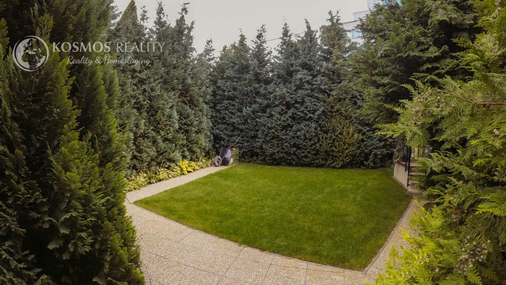 Predaj rekonštruovaného  RD s dvojgarážou v centre - Nerudova, Košice