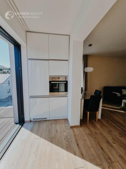 Na prenájom 2 izbový byt s veľkou terasou, Kupeckého, Košice