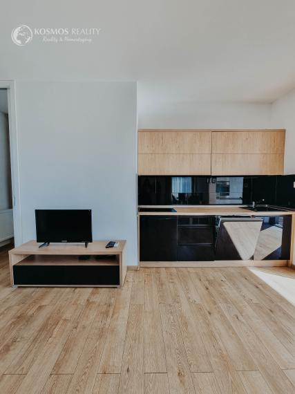 Na prenájom 2 izbový byt s veľkou terasou, Kupeckého, Košice