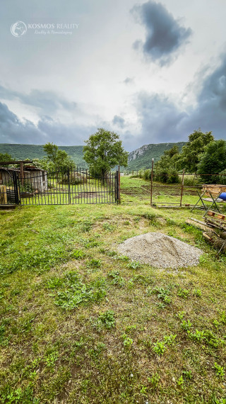 PREDÁM RD v obci Dvorníky Včeláre s veľkým pozemkom