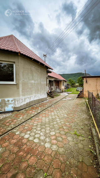 PREDÁM RD v obci Dvorníky Včeláre s veľkým pozemkom