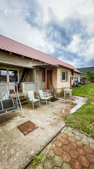 PREDÁM RD v obci Dvorníky Včeláre s veľkým pozemkom