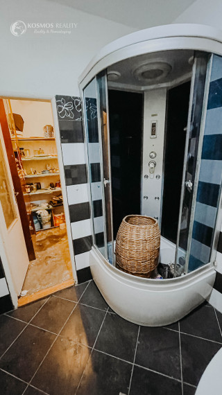 PREDÁM RD v obci Dvorníky Včeláre s veľkým pozemkom