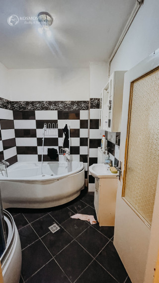 PREDÁM RD v obci Dvorníky Včeláre s veľkým pozemkom