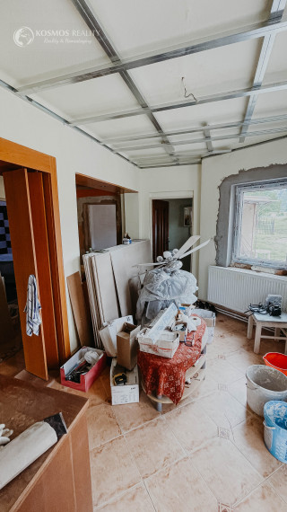 PREDÁM RD v obci Dvorníky Včeláre s veľkým pozemkom