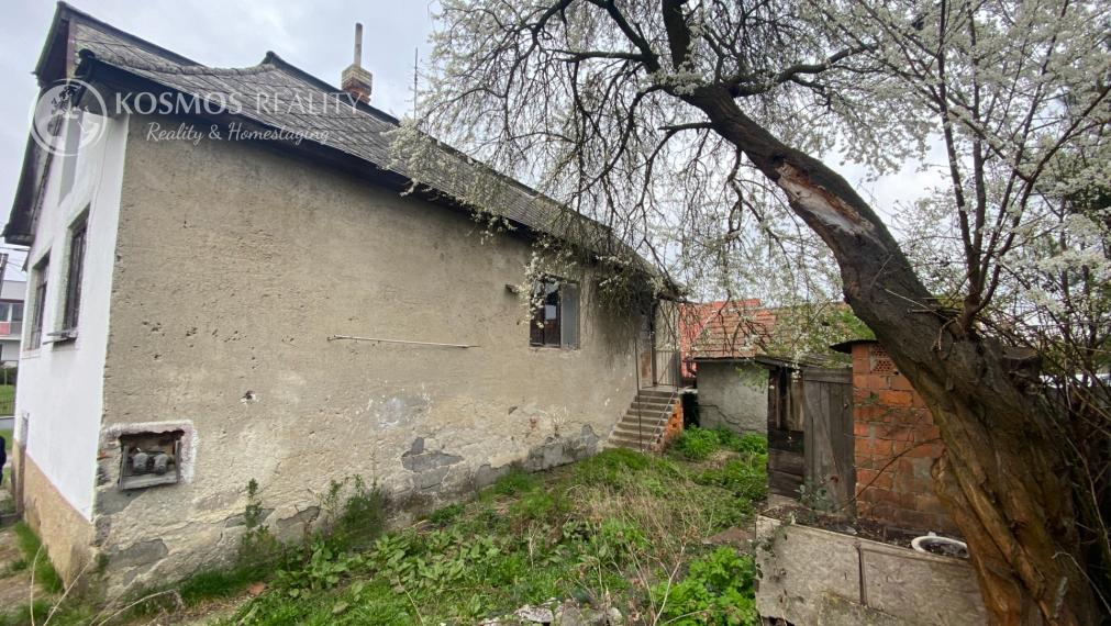 ZNÍŽENÁ CENA - PREDAJ Dom vhodný na kompletnú rekonštrukciu, Kuzmice
