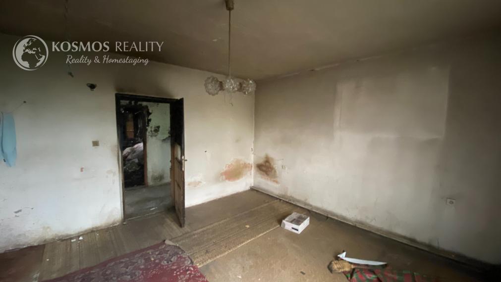 ZNÍŽENÁ CENA - PREDAJ Dom vhodný na kompletnú rekonštrukciu, Kuzmice