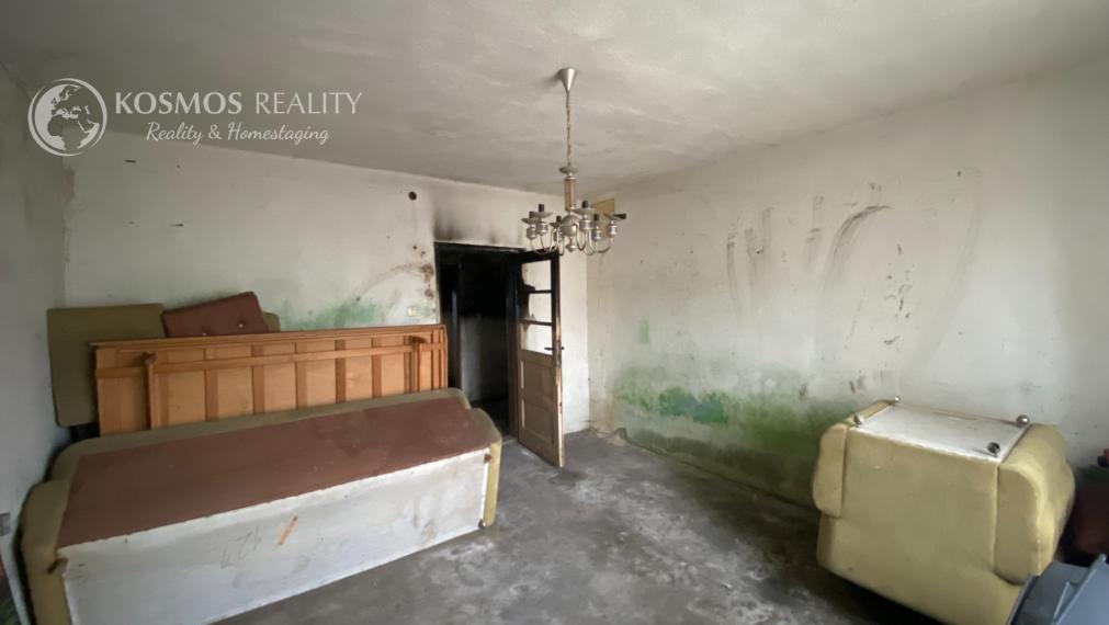 ZNÍŽENÁ CENA - PREDAJ Dom vhodný na kompletnú rekonštrukciu, Kuzmice