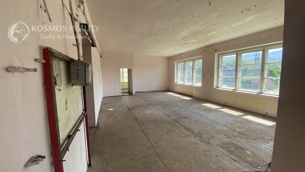 PREDAJ Budova Gönc, Maďarsko