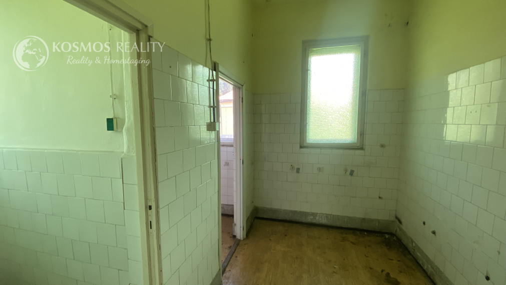 PREDAJ Budova Gönc, Maďarsko