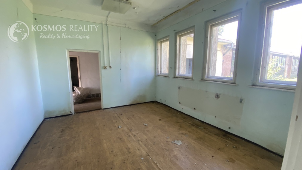 PREDAJ Budova Gönc, Maďarsko