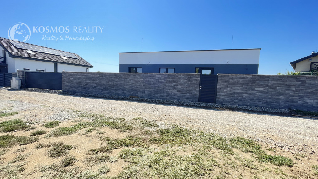 Rodinný dom v stave holodomu - ČAŇA - TAJVAN