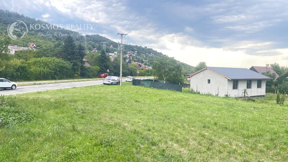 Na predaj stavebný pozemok na Šírave