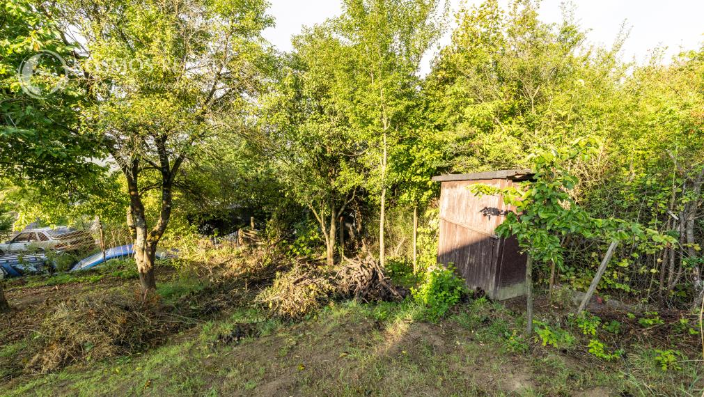 REZERVOVANÉ - Na predaj záhrada s murovanou chatou – Košice-Ťahanovce, záhradkárska oblasť Pod Vinicami