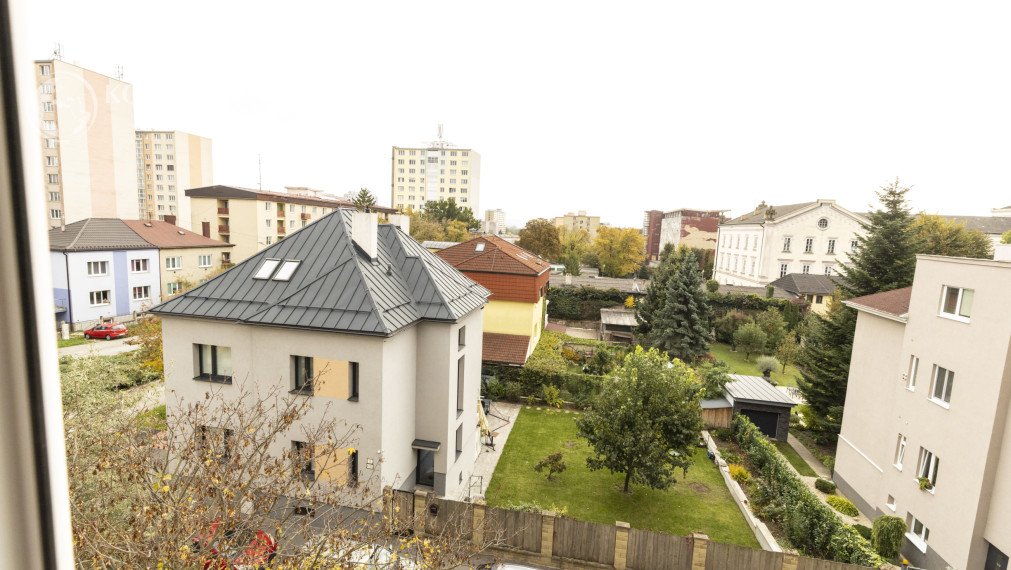 Na PRENÁJOM menší 3i byt na ul Tomášikova