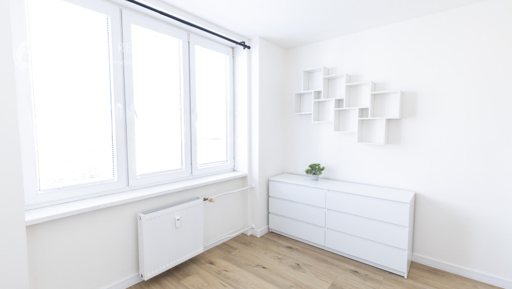 Na PRENÁJOM menší 3i byt na ul Tomášikova