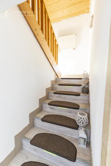 Na PREDAJ 5i RD v obci Milhosť