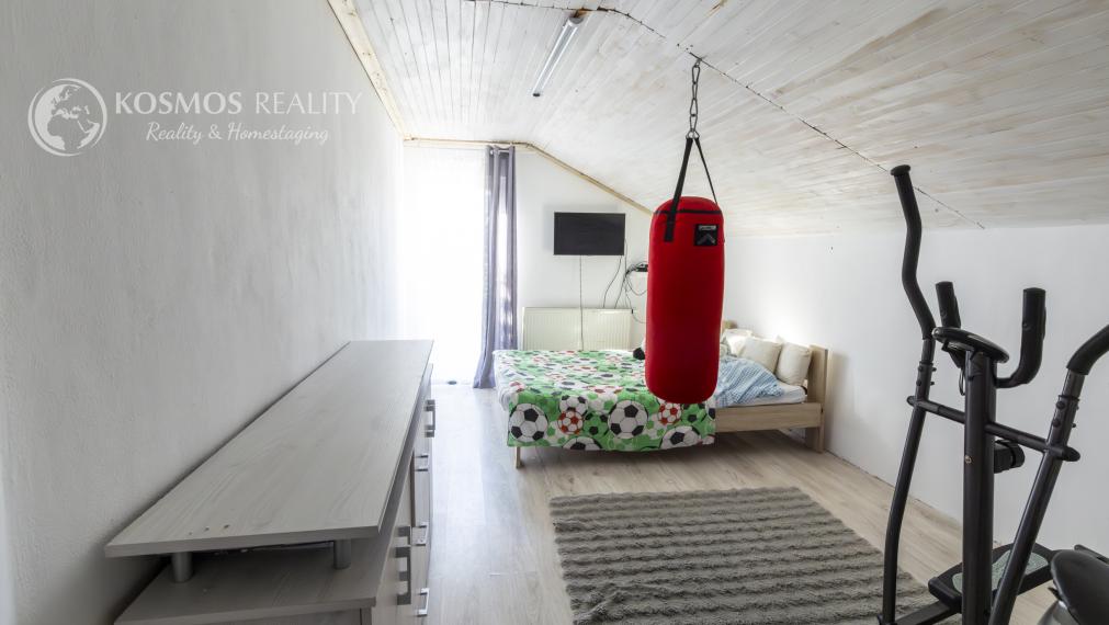 Na PREDAJ 5i RD v obci Milhosť