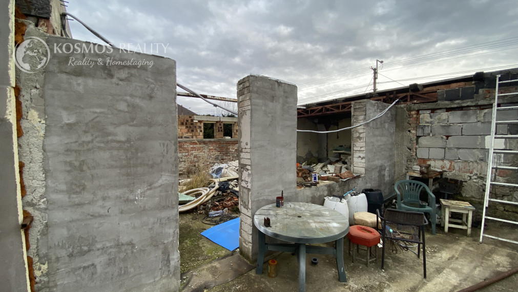 PREDAJ Dom v štádiu rekonštrukcie Encs, Maďarsko