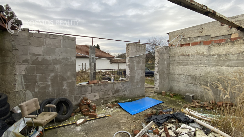 PREDAJ Dom v štádiu rekonštrukcie Encs, Maďarsko