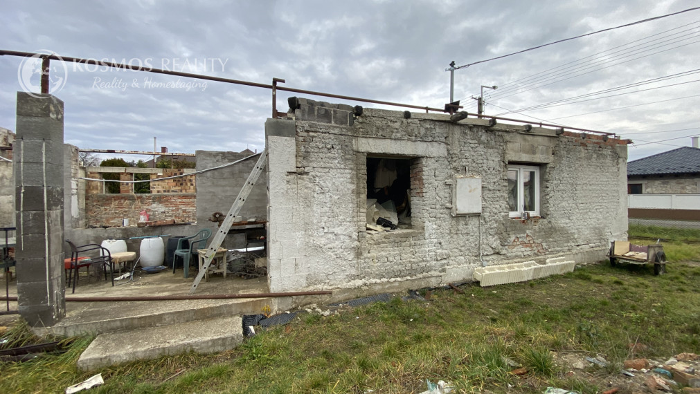 PREDAJ Dom v štádiu rekonštrukcie Encs, Maďarsko