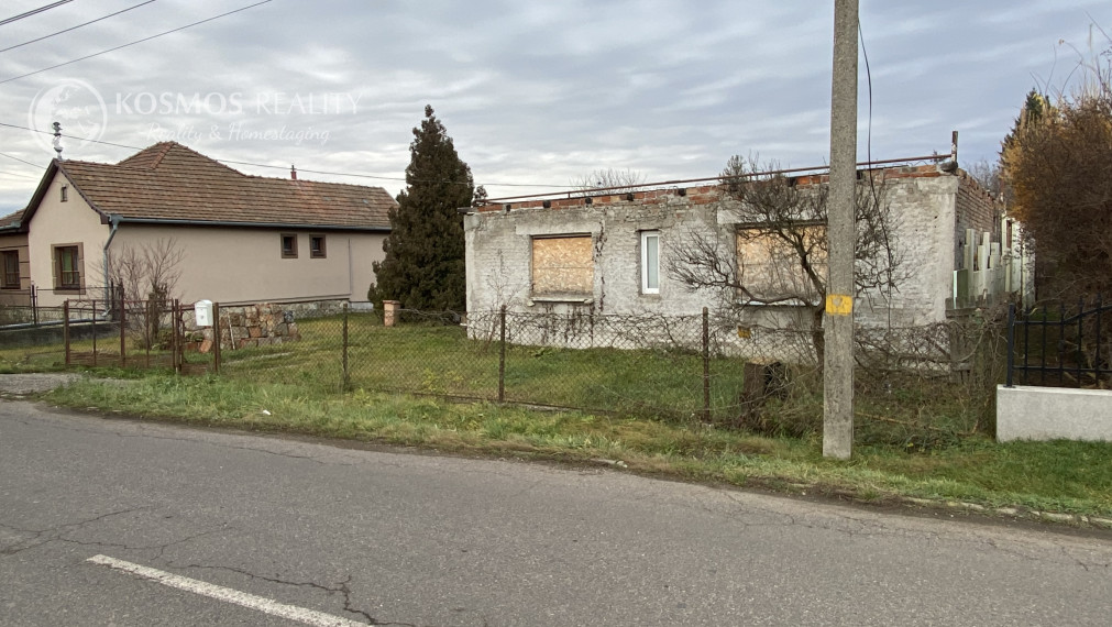 PREDAJ Dom v štádiu rekonštrukcie Encs, Maďarsko