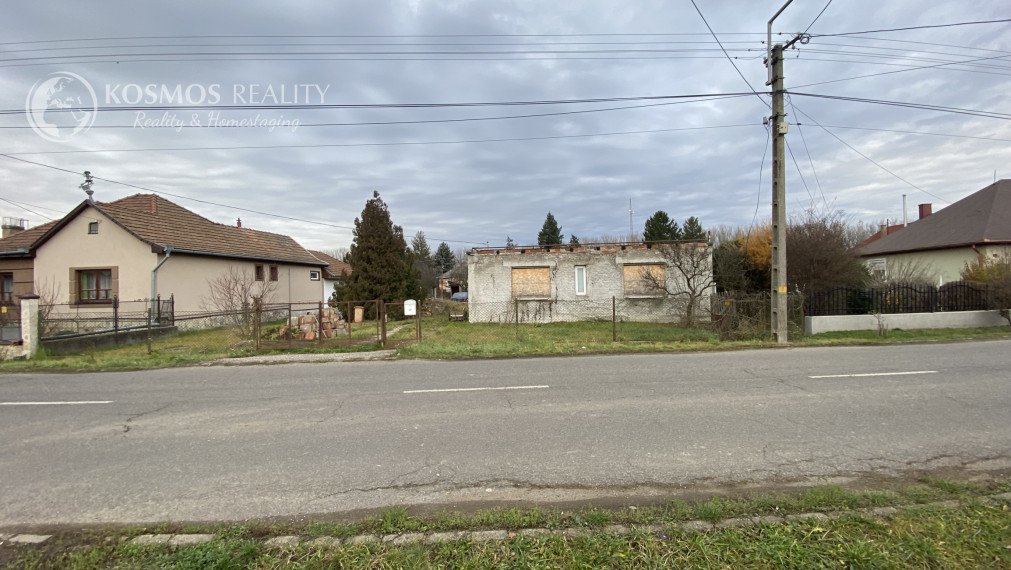 PREDAJ Dom v štádiu rekonštrukcie Encs, Maďarsko