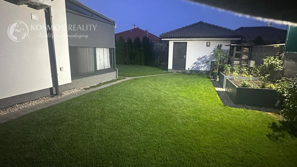 Na PREDAJ útulný bungalov v obci Cestice