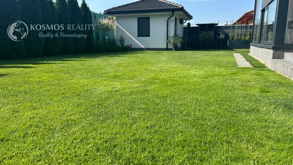 Na PREDAJ útulný bungalov v obci Cestice