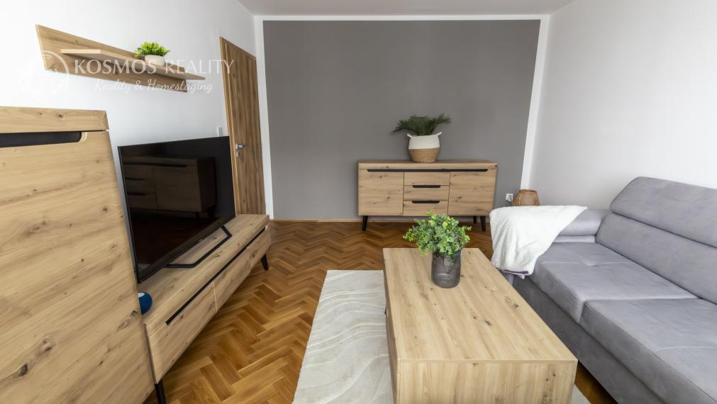 Na PREDAJ 2i byt po komplet rekonštrukcii Azovská ul.Jazero