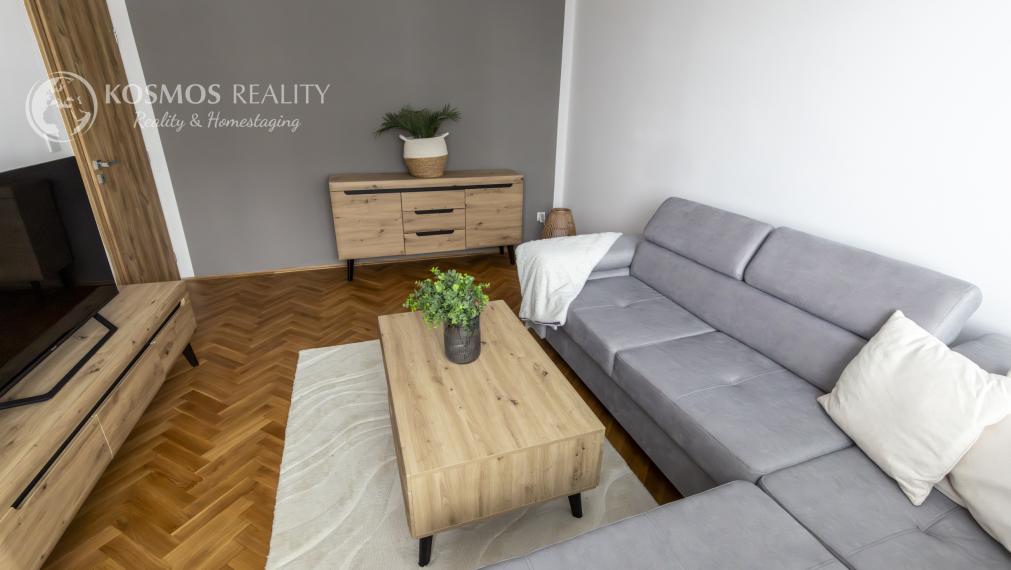 Na PREDAJ 2i byt po komplet rekonštrukcii Azovská ul.Jazero