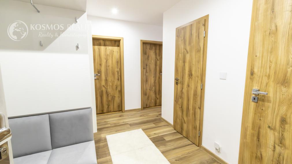 Na PREDAJ 2i byt po komplet rekonštrukcii Azovská ul.Jazero