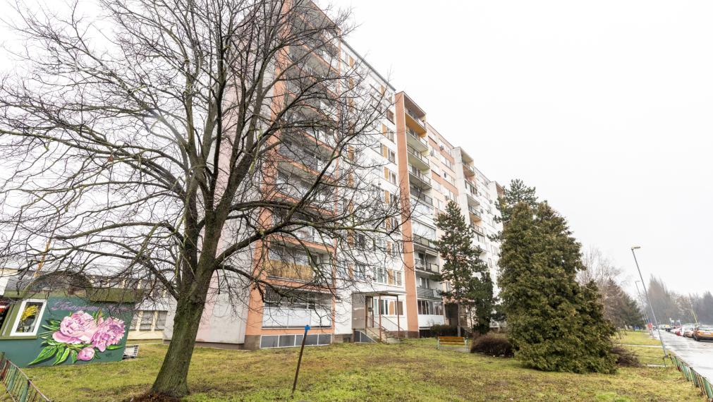 PREDÁM novozrekonštruovaný 3i byt Jazero, ČIngovská ul