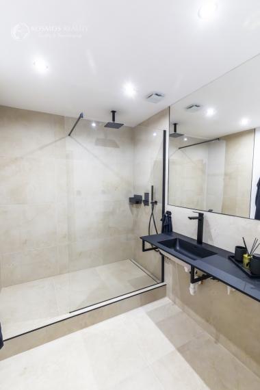 PREDÁM novozrekonštruovaný 3i byt Jazero, ČIngovská ul