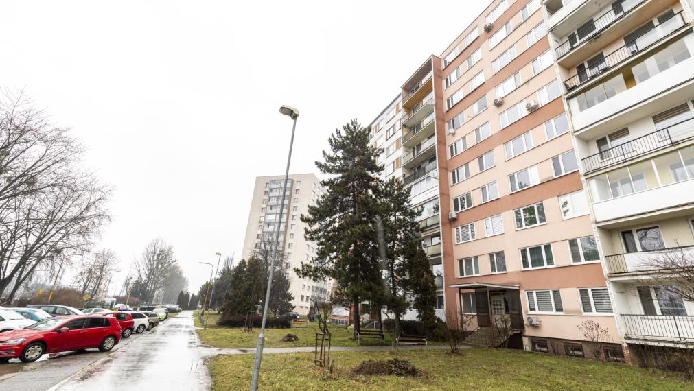 PREDÁM novozrekonštruovaný 3i byt Jazero, ČIngovská ul