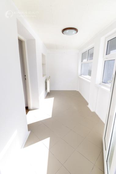 Rodinný dom s veľkým pozemkom v Nižnej Hutke//