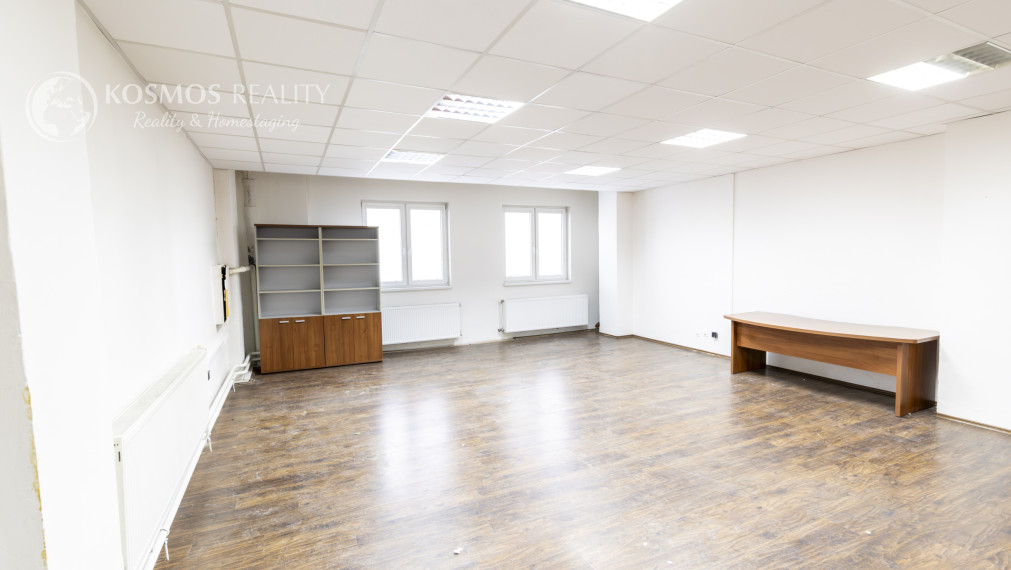 Kancelársky priestor s parkovaním, 73,5m2, Južná Trieda
