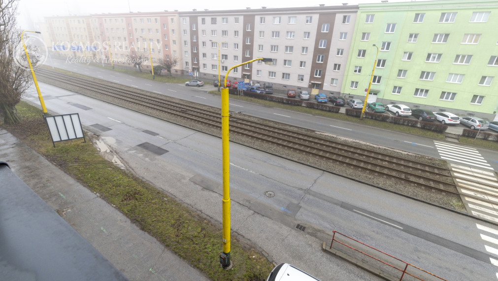 Kancelársky priestor s parkovaním, 73,5m2, Južná Trieda