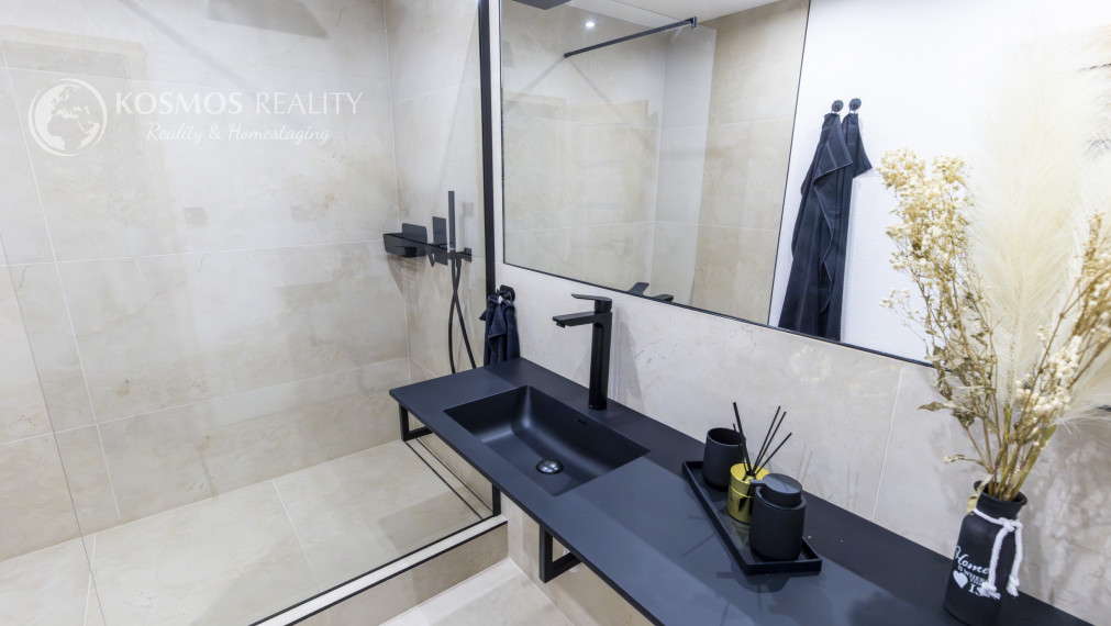 PREDÁM novozrekonštruovaný 3i byt Jazero, Čingovská ulica