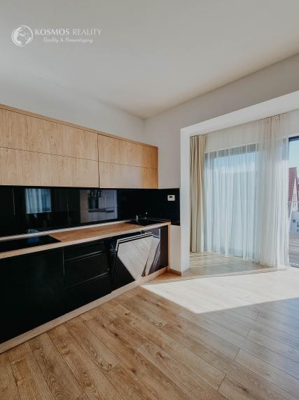 Na prenájom 2 izbový byt s veľkou terasou, Kupeckého, Košice.