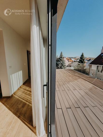 Na prenájom 2 izbový byt s veľkou terasou, Kupeckého, Košice.