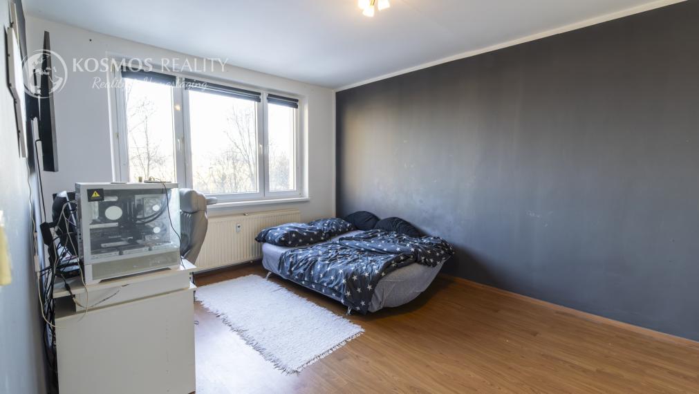 PREDÁM 2i byt v pôvodnom stave, ul PČĽ (Povstania Českého Ľudu)