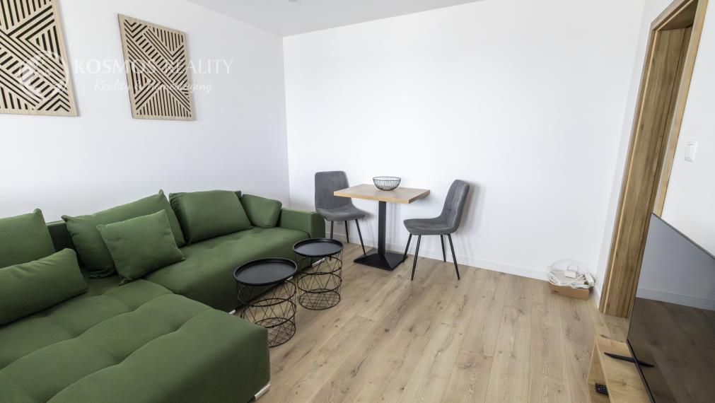 PREDÁM 1,5i byt NARCISOVA ul po komplet rek.