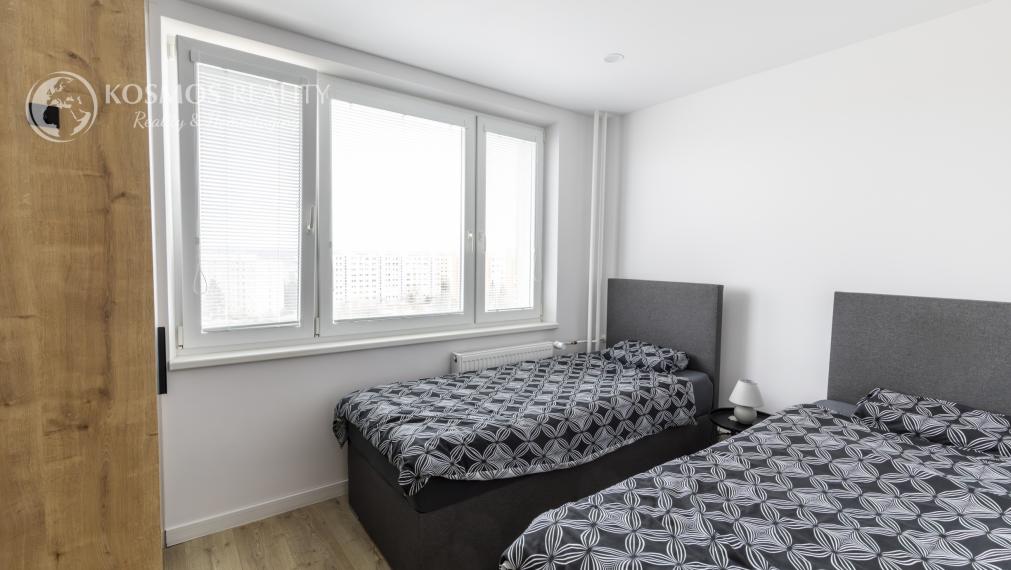 PREDÁM 1,5i byt NARCISOVA ul po komplet rek.