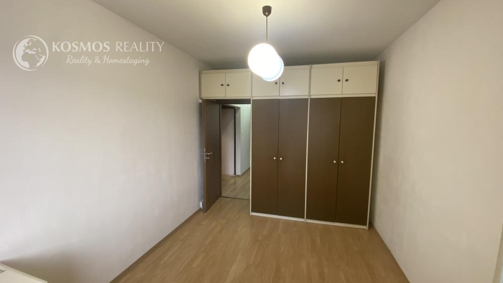 PRENÁJOM Samostatná izba v 3 izbovom byte, Čordákova, KVP