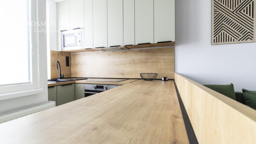 REZERVOVANE - PREDÁM 1,5i byt NARCISOVA ul po komplet rek.